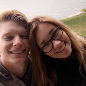 Meet your Posher, Hunter